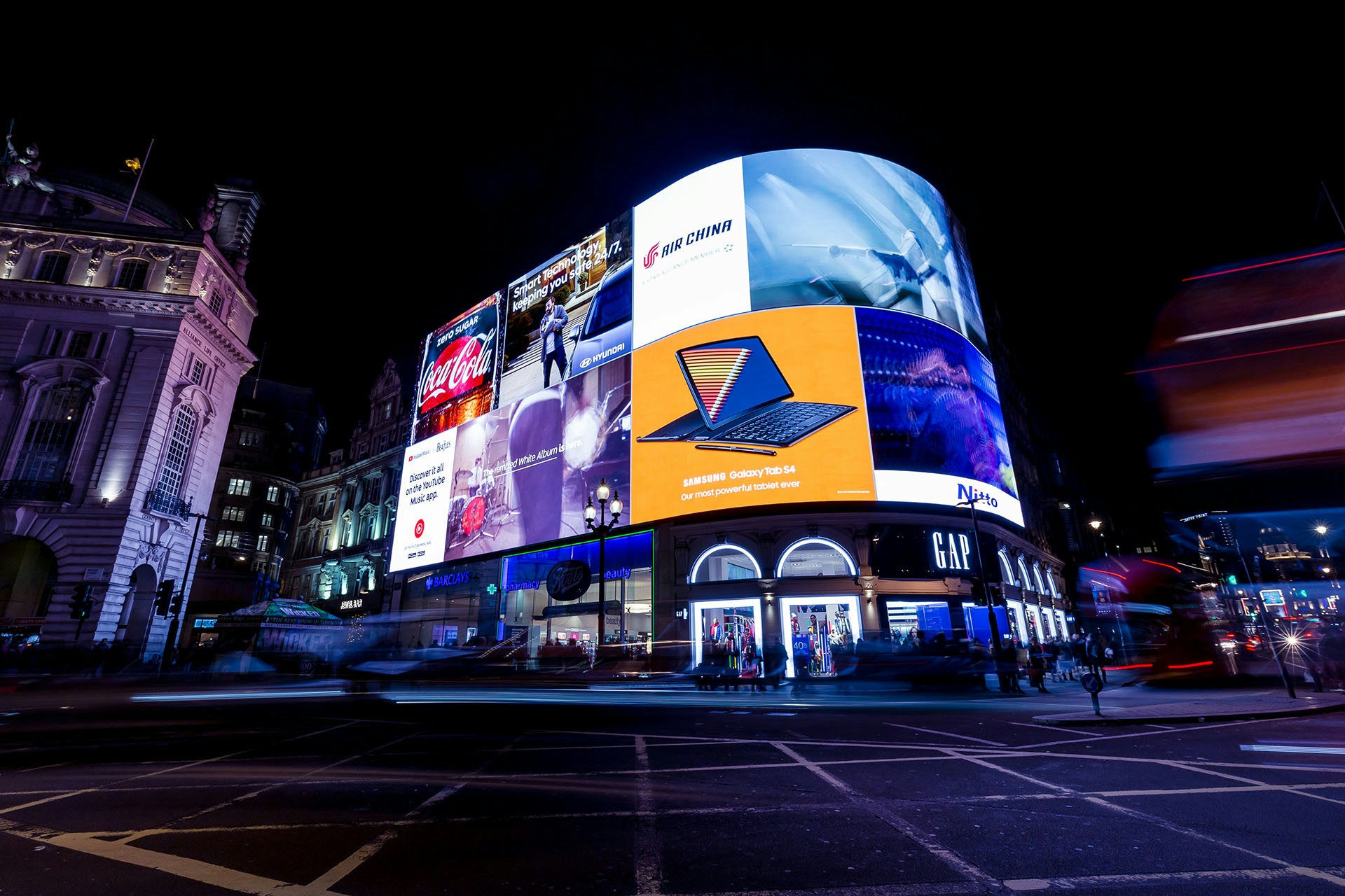 Piccadilly Circus